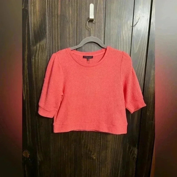 NWT-Cropped Pullover-Size:Small - Picture 5 of 9